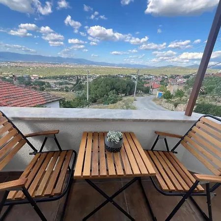 House With A View - Taylieli *