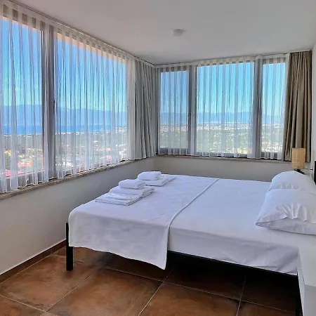 House With A View - Taylieli Holiday home