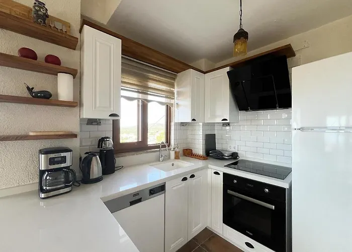 House With A View - Taylieli *