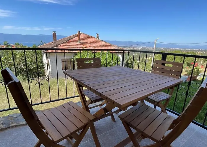 House With A View - Taylieli